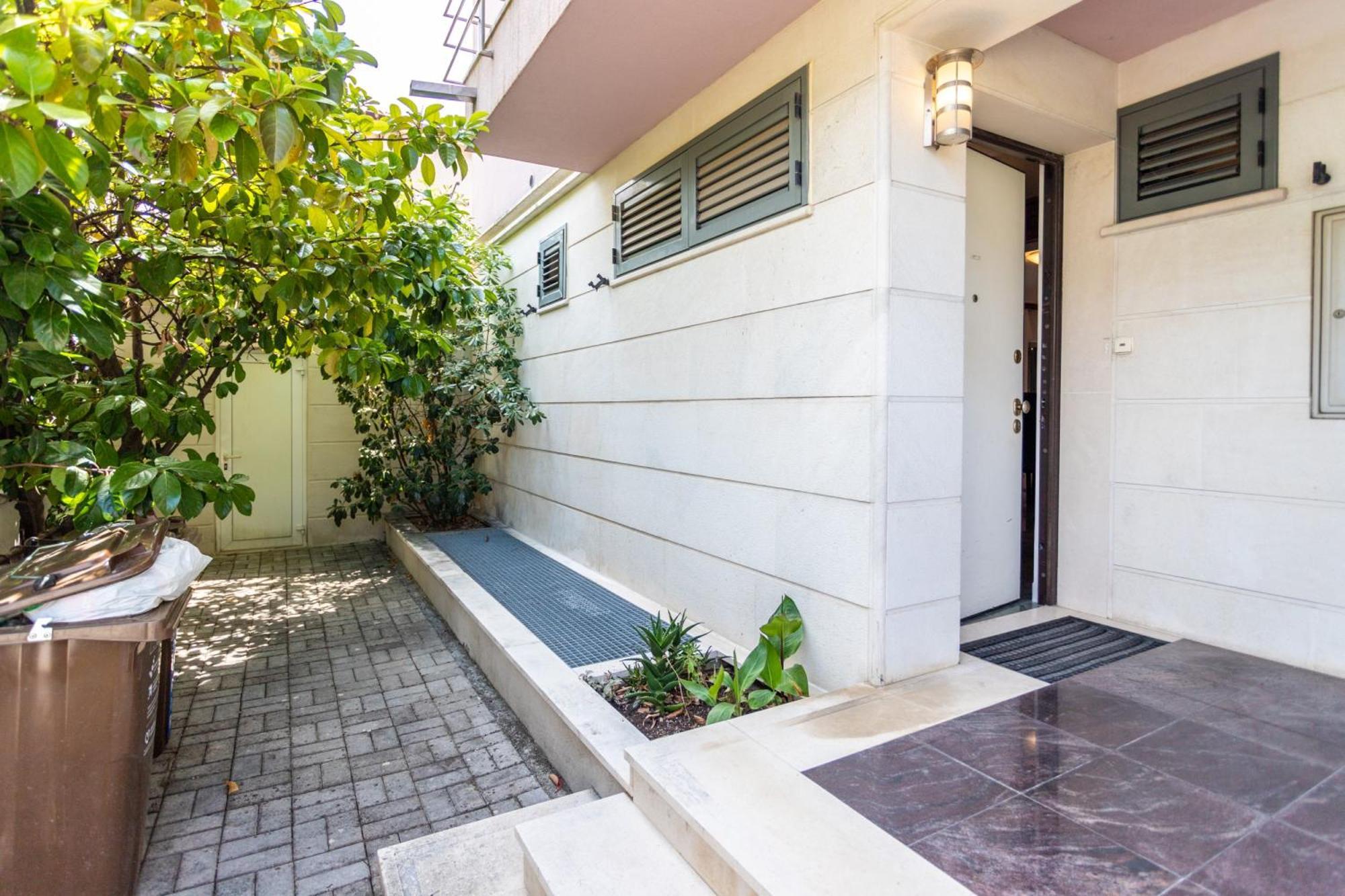 Villa Violeta With The Sea View, 3 Min Walk To The Beach สปลิท ภายนอก รูปภาพ