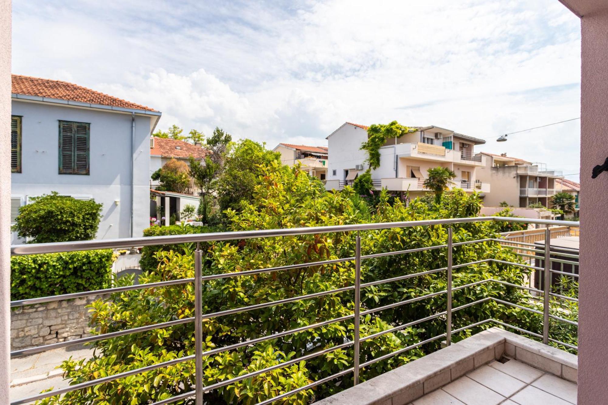 Villa Violeta With The Sea View, 3 Min Walk To The Beach สปลิท ภายนอก รูปภาพ
