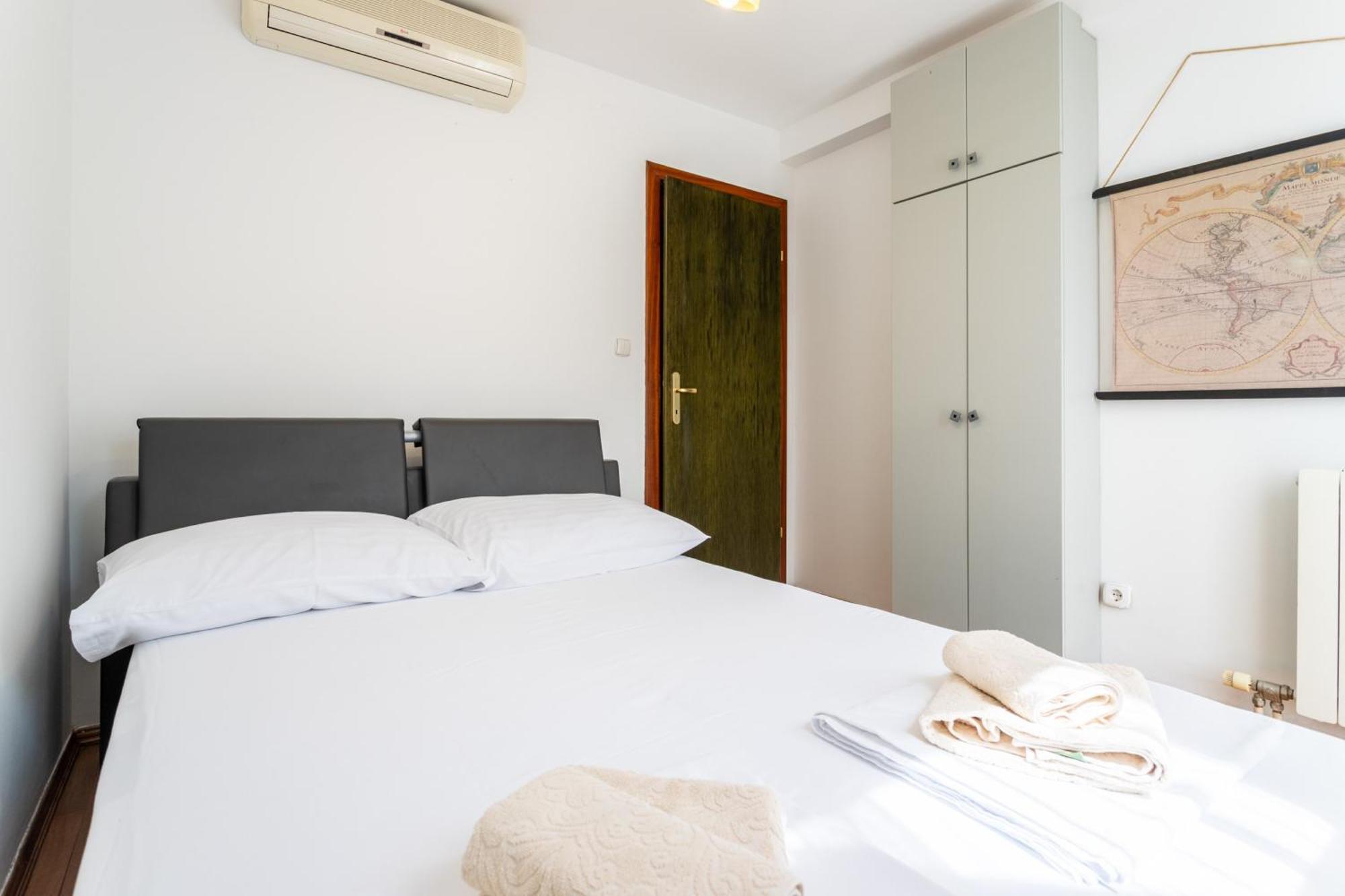 Villa Violeta With The Sea View, 3 Min Walk To The Beach สปลิท ภายนอก รูปภาพ